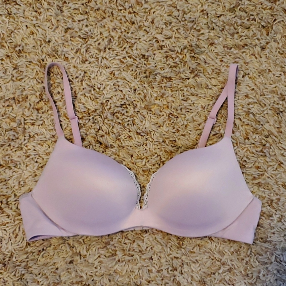 Victoria's Secret Push Up Hidden Under Wire Bra 32B